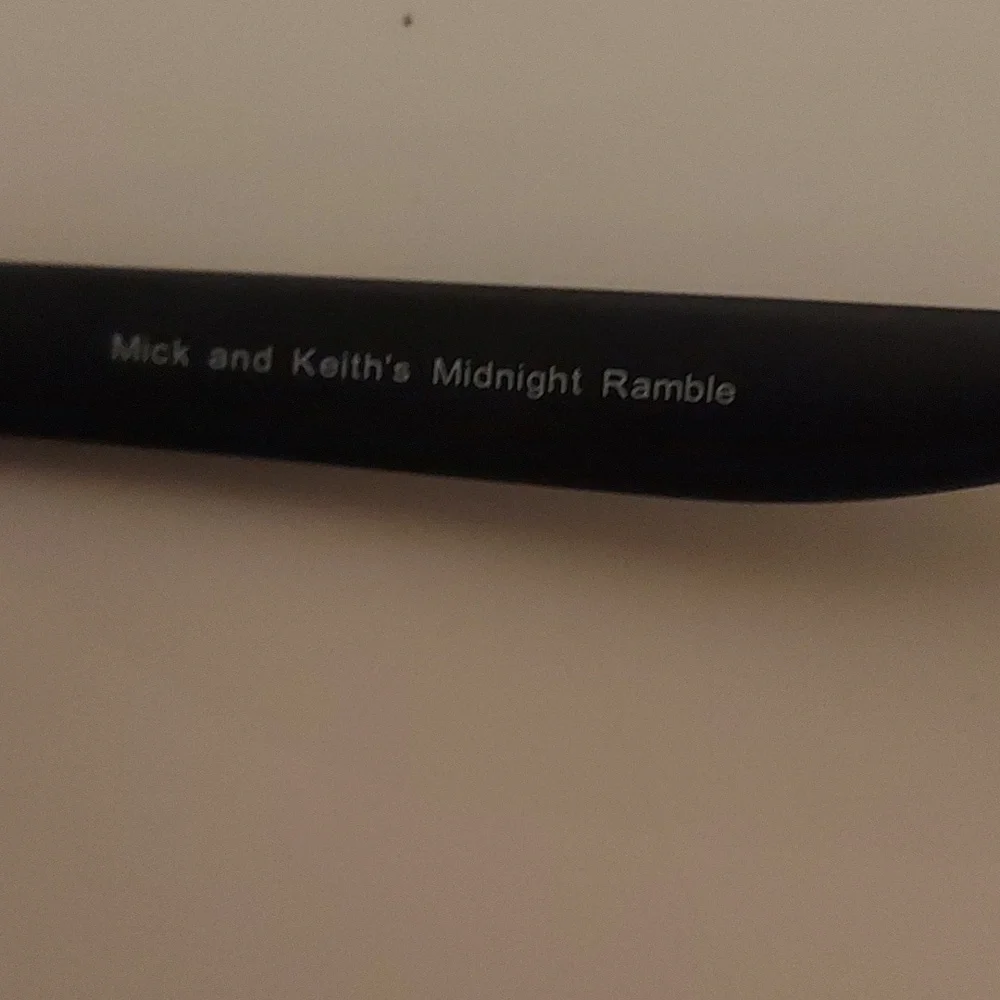 Good R Sunglasses - Picture 2 of 4
